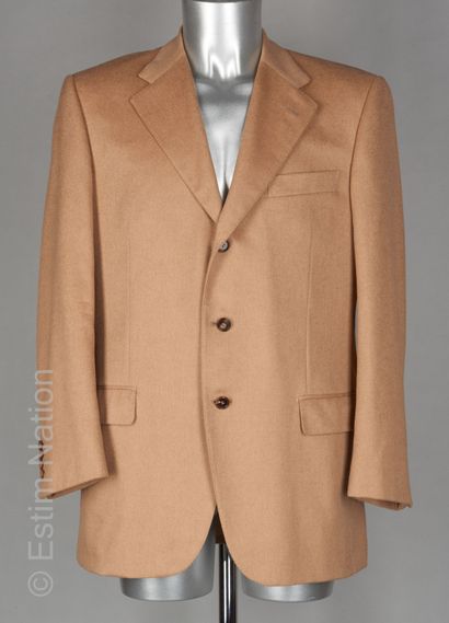 LANVIN
VESTE en poil de chameau camel, trois...