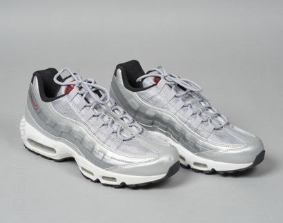 NIKE
PAIRE DE BASKETS AIR MAX 95, édition...
