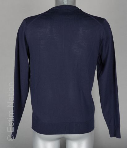 AMI
PULL OVER en fin tricot de laine mérinos...