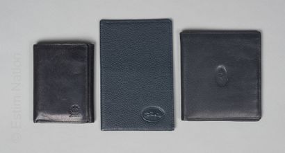 CHRISTIAN DIOR, LONGCHAMP

PETIT PORTEFEUILLE...