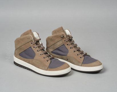 DIOR HOMME
PAIRE DE SNEACKERS montantes en...