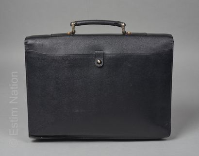 LANCEL
SERVIETTE en cuir grainé noir, deux...
