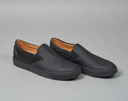 Harrys
PAIRE DE SLEEPERS en cuir et peau...