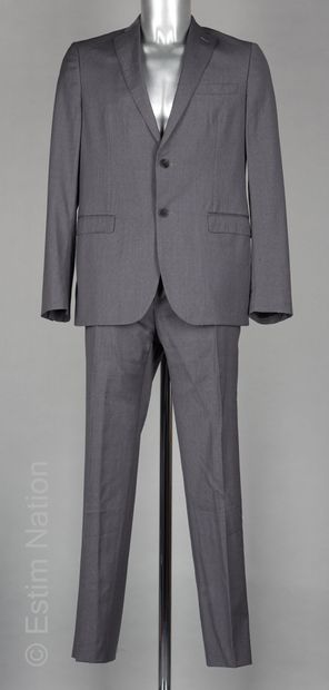 CLAUDIO TONELLO
COSTUME en laine froide grise...