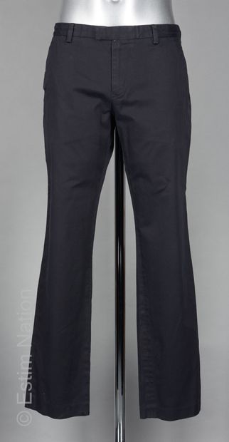 MONCLER
PANTALON en coton légèrement stretch...