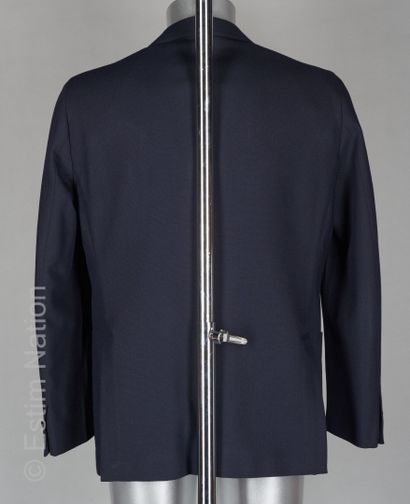 BOGLIOLI
VESTE en laine tissée marine, trois...