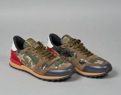 VALENTINO GARAVANI (COLLECTION AUTOMNE HIVER...