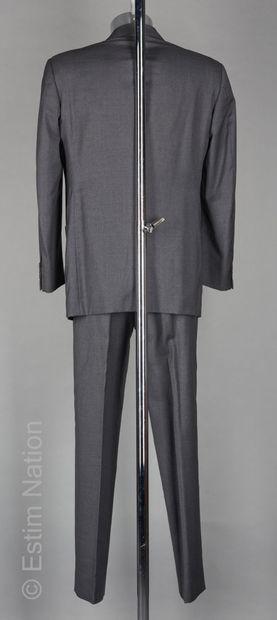 CERRUTTI 1881
COSTUME en laine façonné grise,...