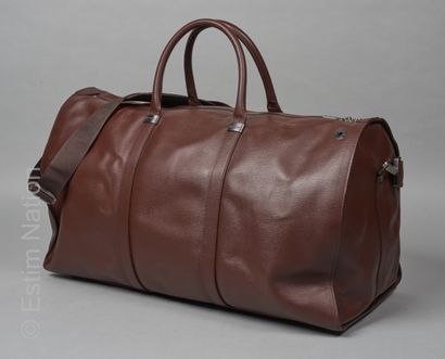 MONTBLANC
SAC DE VOYAGE en cuir strié chocolat,...
