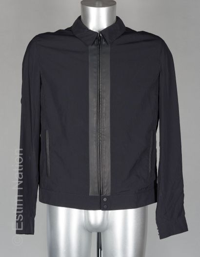 The KOOPLES
VESTE en nylon noir, fermeture...