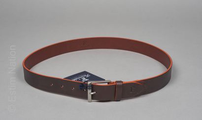 FAÇONNABLE
CEINTURE en veau chocolat, astiquage...