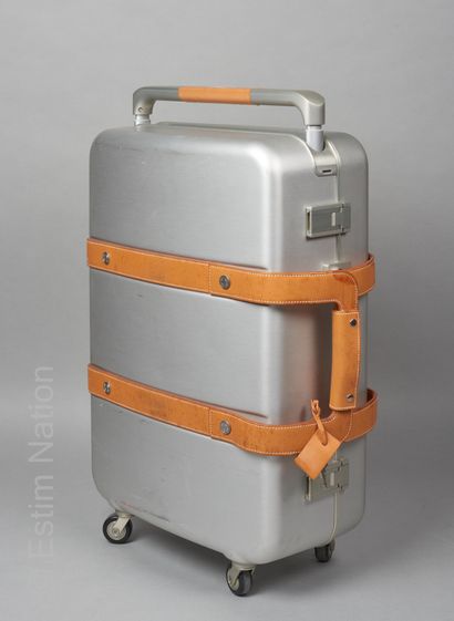 HERMES PARIS PAR GABRIELE PEZZINI (COLLECTION...