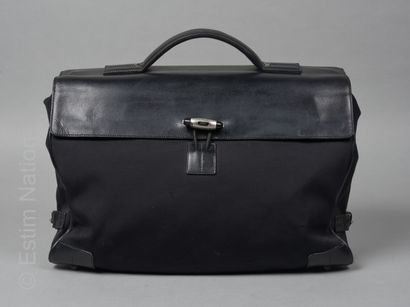 MONTBLANC
GRANDE SERVIETTE en veau et toile...