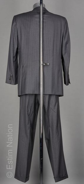 LANVIN COUTURE
COSTUME en laine façon flanelle...