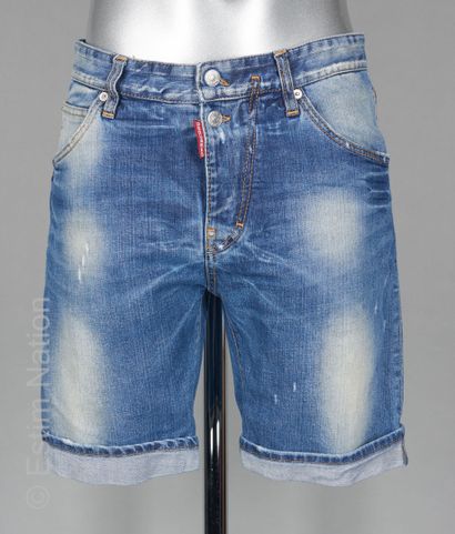 Dsquared2
SHORT en denim bleu used à revers...
