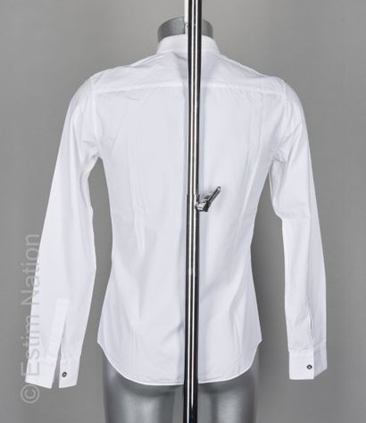 GIVENCHY (2016)
CHEMISE en coton blanc (T...