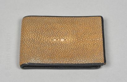 ANONYME
PORTEFEUILLE agrémenté d'un porte...