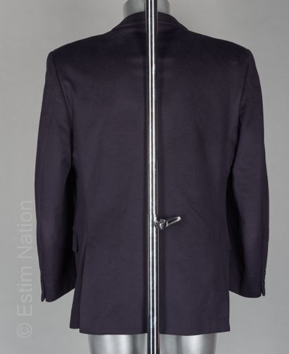 BRUMMELL
VESTE en cachemire marine, trois...