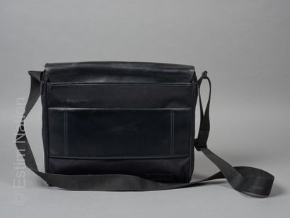 MONTBLANC
SACOCHE à rabat à bandoulière en...