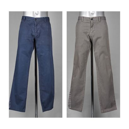 Stone Island
DEUX PANTALONS en coton : le...