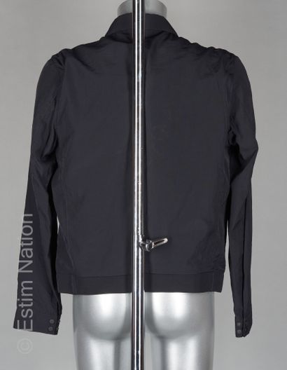 The KOOPLES
VESTE en nylon noir, fermeture...