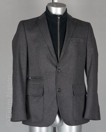 LAGERFELD

VESTE en laine mélangée de polyester...