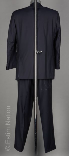 LANVIN
COSTUME en laine encre façonné de...