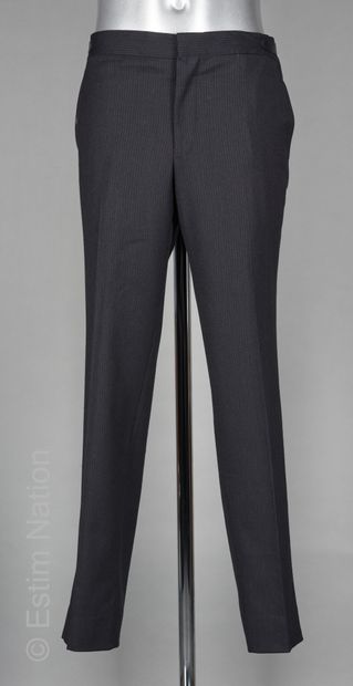 HERMES
PANTALON en laine anthracite à rayures...
