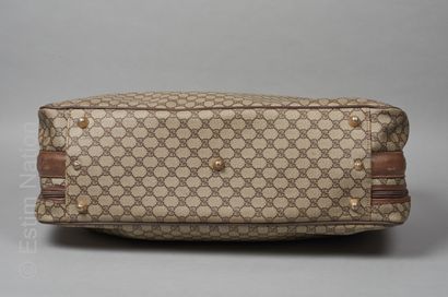 GUCCI vintage
VALISE SOUPLE en toile enduite...