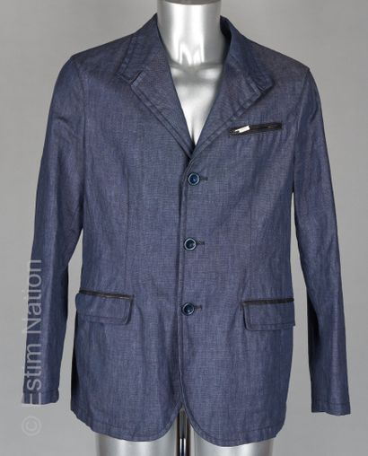 ARMANI COLLEZIONI, ARMANI JEANS
VESTE en...