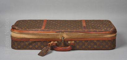 LOUIS VUITTON vintage
VALISE DE TENNIS SEMI...