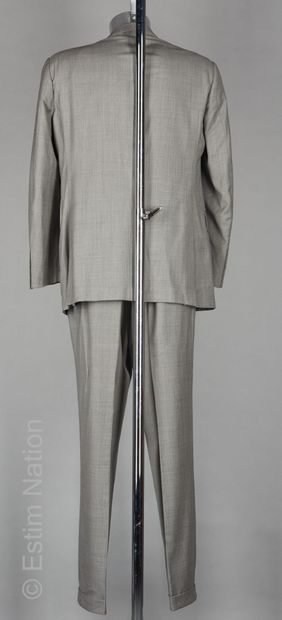 RENOMA TISSU LORO PIANA
COSTUME en laine...