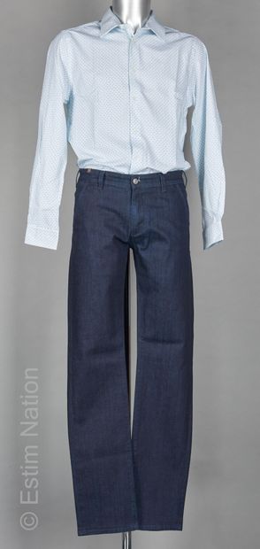 NOTIFY, VICOMTE A

JEAN en denim brut (W...