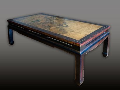 ARTS DECORATIFS - CHINE

Table basse en bois...