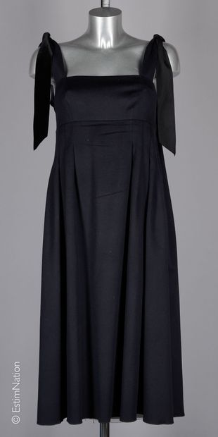 LOUIS VUITTON
Black cashmere strapless dress,...