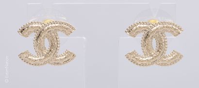 CHANEL (COLLECTION AUTOMNE-HIVER 2022)
PAIR...