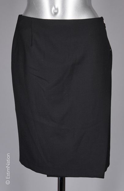 KENZO, CACHAREL
PANTALON resserré aux chevilles...