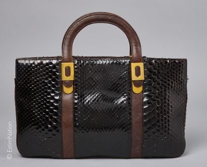 VIMAR CIRCA 1970
BAG in black glossy python...