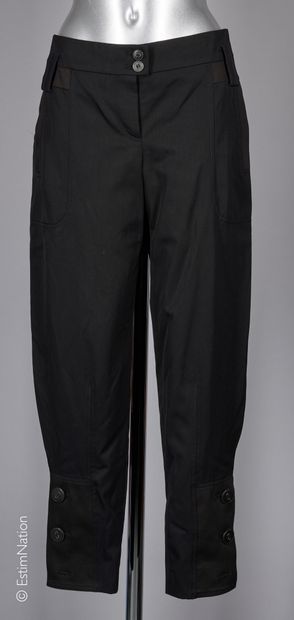 KENZO, CACHAREL
PANTALON resserré aux chevilles...