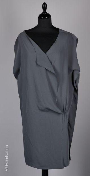 PAROSH
DEUX ROBES : la première oversize...