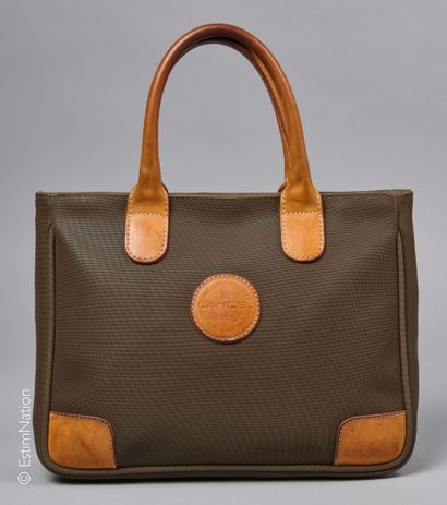 LANCEL VINTAGE
SAC en toile enduite taupe...