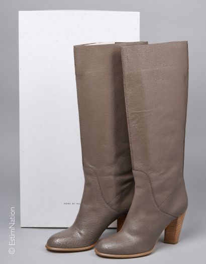MARC BY MARC JACOBS
PAIRE DE BOTTES en veau...