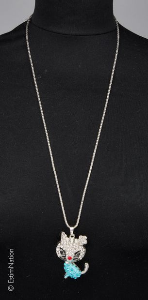 COLLIER. DANS UN ECRIN
Sautoir en métal composé...