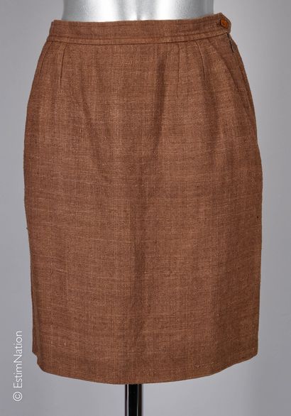YVES SAINT LAURENT RIVE GAUCHE
JUPE droite...