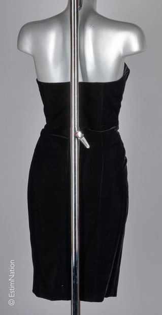 NATAN VINTAGE
ROBE BUSTIER en velours noir,...