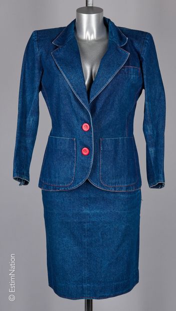 YVES SAINT LAURENT VARIATION CIRCA 1990
ENSEMBLE...