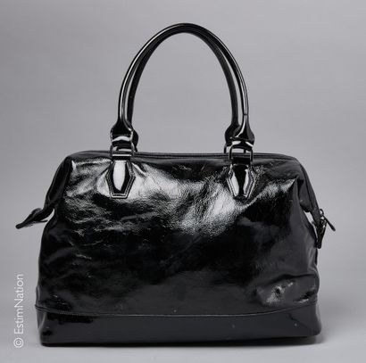 LONGCHAMP
Black patent leather doctor inspired...