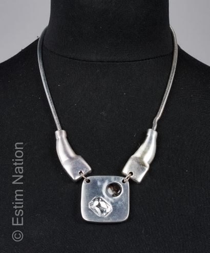 COLLIER ras du cou en métal à mailles serpent...