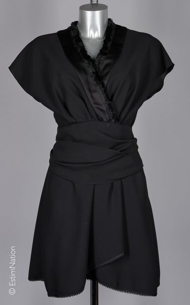 CARVEN
ROBE en polyester et acétate noir,...