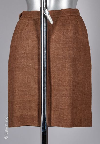 YVES SAINT LAURENT RIVE GAUCHE
JUPE droite...